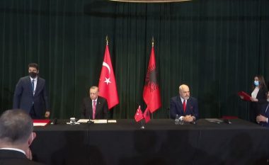 E njofton Erdogan, mbledhje ndërministrore mes qeverise shqiptare dhe asaj turke (VIDEO)