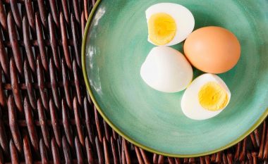 ​Çfarë ndodh në trupin tuaj kur hani vetëm të bardhën e vezës e jo të verdhën