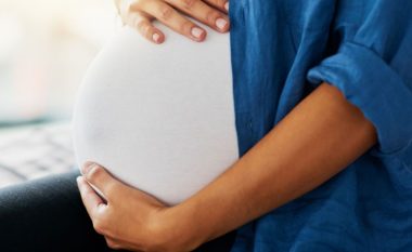 A ndikojnë negativisht vaksinat te gratë shtatëzëna? EMA jep përgjigjen përfundimtare