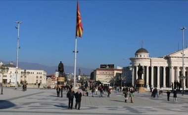 Gati gjysma e buxheteve komunale në Maqedoni janë për paga dhe shpenzime shtesë