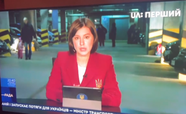Gazetarja ukrainase jep lajmet nga parkimi nëntokësor, frikë nga bombat ruse (VIDEO)