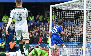 Chelsea i falet mbrojtjes, fitore me vështirësi ndaj Plymouth (VIDEO)