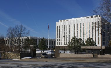 SHBA dëbon numrin 2 të ambasadës ruse në Uashington