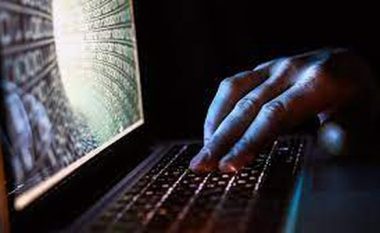 A mund të klasifikohen sulmet kibernetike si krime lufte?
