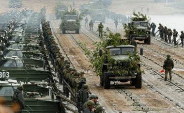 Albeu: SHBA-ja duhet të përgatitet për luftë me Rusinë edhe Kinën