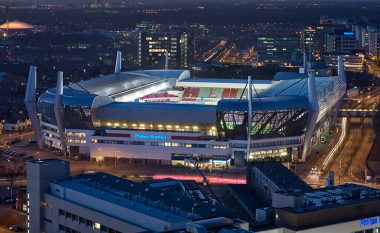 PSV kërkon për stolin ish-legjendën e klubit