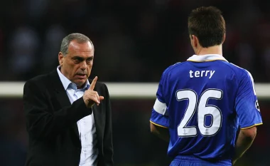 3 gra të tjera akuzuan për ngacmim seksual ish-trajnerin e Chelsea