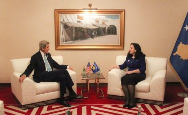 Osmani takon ish-Sekretarin amerikan John Kerry, flasin për rrezikun e destabilizimit në rajon nga satelitët e Rusisë