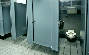 Flet mjeku: Ja cilat sëmundje rrezikoni të merrni nëse përdorni një tualet publik