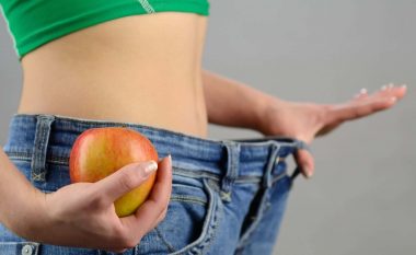 Bie poshtë “miti”, mësoni 6 mënyrat se si mollët mund t’ju ndihmojnë të dobësoheni