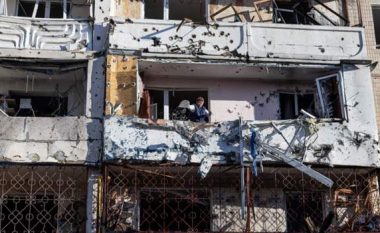 Bombardimi i Kievit gjatë natës, kryebashkiaku: Shkon në 4 numri i viktimave