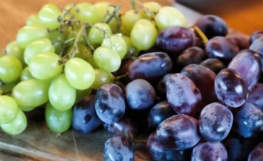 Rrushi i bardhë apo i zi? Ja cilin të zgjidhni për të mirën e zemrës dhe trurit