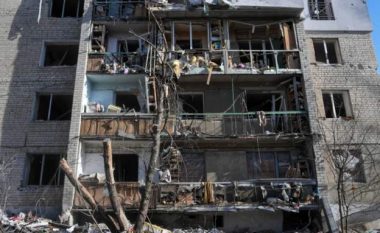 Ukraina bën bilancin: Sa ndërtesa banimi ka shkatërruar Rusia deri më tani