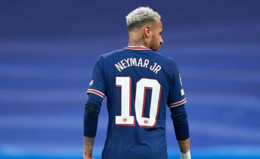 Drejtori i ri sportiv i PSG i ofron Juventusit Neymar-in
