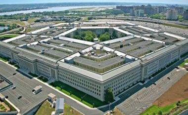 Pentagoni: Kina mbetet kërcënimi kryesor strategjik për Amerikën