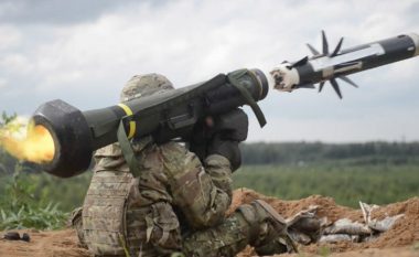 Cilat janë dhe si arrijnë armët perëndimore në Ukrainë