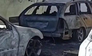 U vihet flaka tre makinave në mes të natës në qytetin e Laçit (VIDEO)