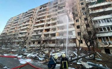 Rusia sulmon mbi ndërtesa banimi në Kiev, raportohet dy të vdekur
