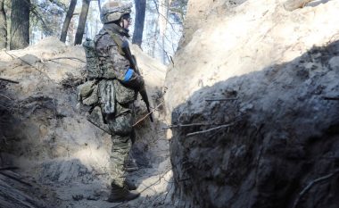 BILANCI/ Ukraina prentendon se deri më tani janë vrarë 13.500 trupa rusë