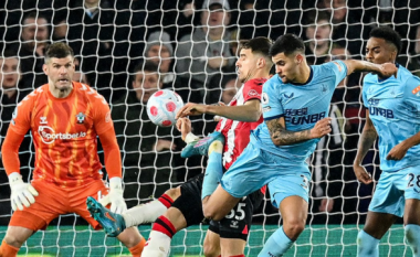 Gol i jashtëzakonshëm i Newcastle, Guimaraes shënon golin e fitores dhe bëhet viral në internet (VIDEO)