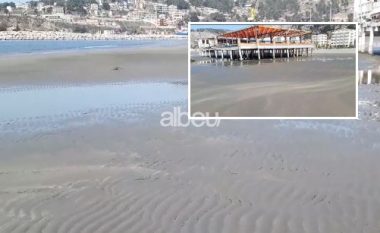 Albeu: Fenomeni i rrallë! Jo vetëm në Shëngjin, deti tërhiqet dhe në Vlorë e Divjakë (VIDEO)