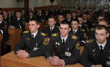 Skandal me të dhënat e Agjencisë Ruse të Sigurisë, publikohen emrat, targat e makinave dhe adresat e 620 oficerëve të FSB-së