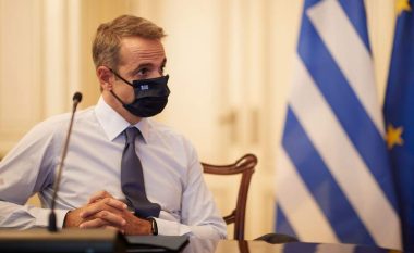 Kryeministri i Greqisë infektohet me Covid-19