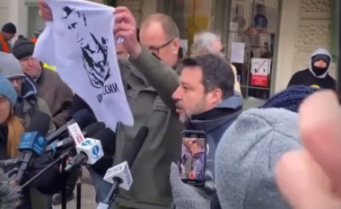 “Kloun i Putinit”, Mateo Salvini përballet me incident në kufirin Poloni – Ukrainë
