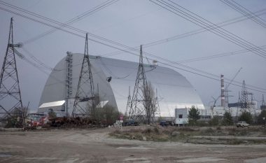 Lukashenko urdhëron specialistët bjellorusë të sigurojnë furnizimin me energji elektrike në termocentralin e Çernobilit