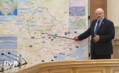 Lukashenko zbuloi planet e Putin? Veprimi i tij para hartës ngre dyshimet se do pushtohet një tjetër shtet