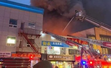 Zjarri “përpin” qendrën tregtare në New York (VIDEO)