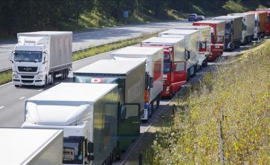 Transportuesve nga Maqedonia u kthehen kamionët e sekuestruar në Ukrainë