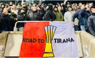 “Rrugës për në Tiranë”, tifozët e ekipit holandez çmendin serbët në Beograd