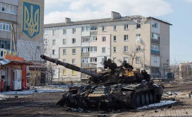 Albeu: Rusia bombardon shtëpinë e të moshuarve në Ukrainë, 56 të vrarë