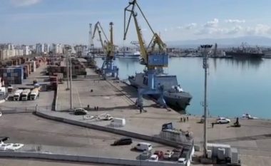 Fregata “Aconit” e Marinës Franceze në Portin e Durrësit, stërvitje të përbashkëta me forcat shqiptare (VIDEO)
