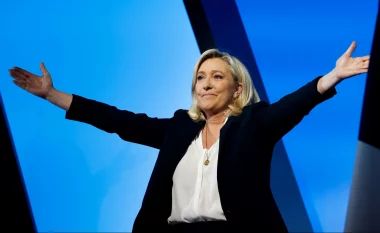 Le Pen më e qeshur se kurrë, çfarë po ndodh me zgjedhjet parlamentare në Francë