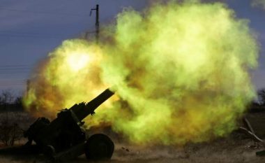Zyrtari amerikan: SHBA-ja do t’u japë ukrainasve trajnime si të prdorin obusin