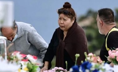 Krimi që tronditi Greqinë, nëna e Caroline: Si i dhashë 2 mijë euro përbindëshit në ditën e varrimit të vajzës