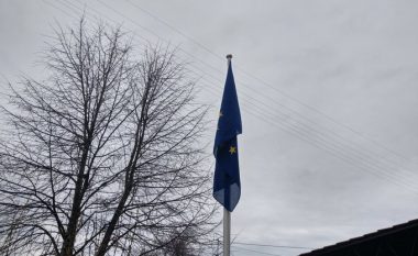 Bashkimi Europian rihap ambasadën në Kiev