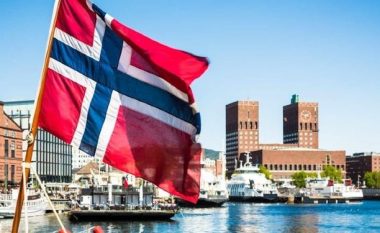 Sanksionet, Norvegjia mbyll portet për anijet ruse, përveç atyre të peshkimit (DATA)