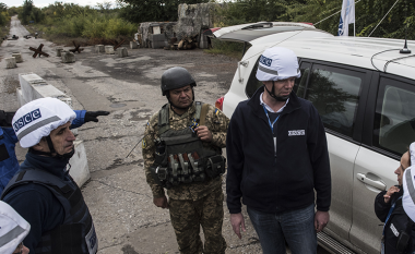 Arrestohen vëzhguesit e OSBE-së në Ukrainën lindore