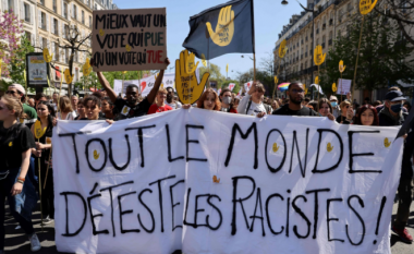 Marine Le Pen “trazon” Francën, protesta të dhunshme kundër kandidates për presidente