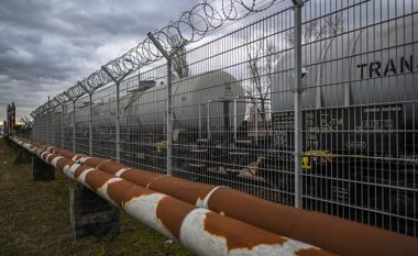 Rusia futet në aksion, nis mbylljen e rubinetit të gazit