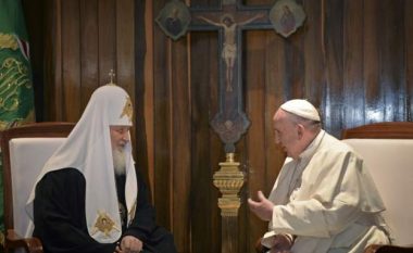 Anulohet takimi i Papës me udhëheqësin ortodoks rus që mbështet veprimet e Moskës, zbulohet arsyeja
