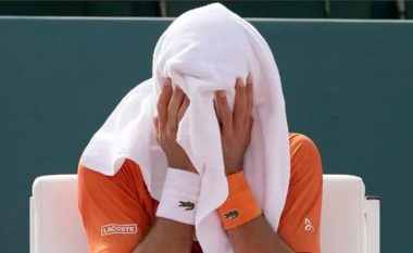 Djokovic vuan nga një sëmundje, tenisti nga Serbia shpjegon situatën