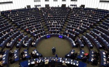 Parlamenti Europian voton sot raportin për Shqipërinë