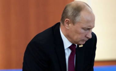 U tha se Putini vuan nga kanceri në tiroide, Kremlini e përgënjeshtron: Janë thashetheme
