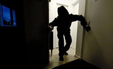 Autor i disa vjedhjeve në banesa, arrestohet 27-vjeçari shqiptar në Itali