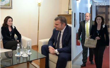 Ambasadorja e SHBA takon guvernatorin e Bankës së Shqipërisë, çfarë diskutuan (VIDEO)