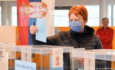 Shqiptarët bojkotojnë zgjedhjet në Serbi, kutitë në Luginë mbeten bosh